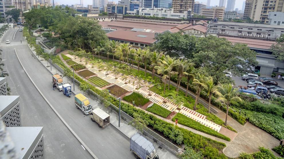 LINEAR PARK